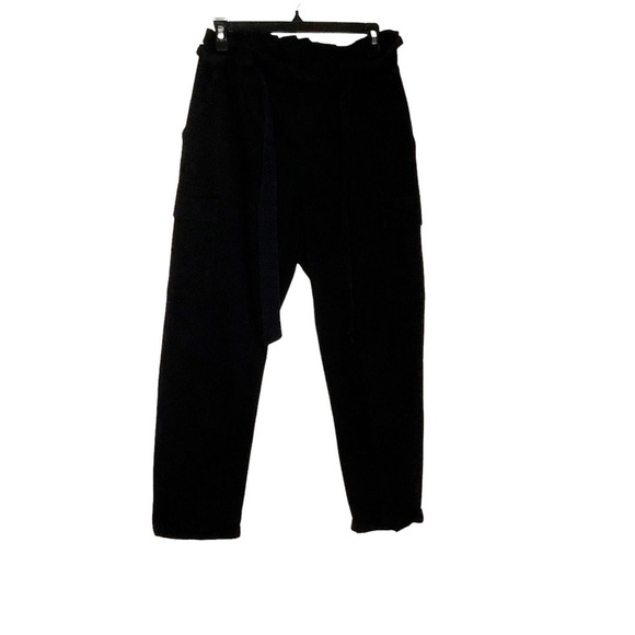 Kendall & Kylie black paperbag cargo pants. Size S - Picture 3 of 9